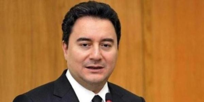 Ali Babacan, AK Parti'den istifa ettiini duyurdu