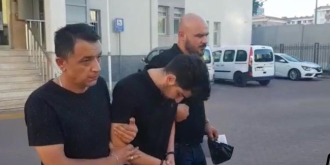 Kızını kullanarak zengin iş adamlarına şantaj yapan şebeke çökertildi