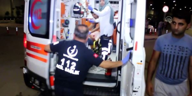 Adana'da polis memuruna bıçaklı saldırı