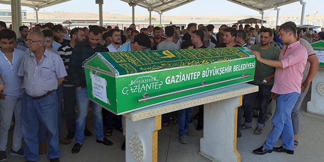 Şehidin kuzeni trafik kazasında öldü