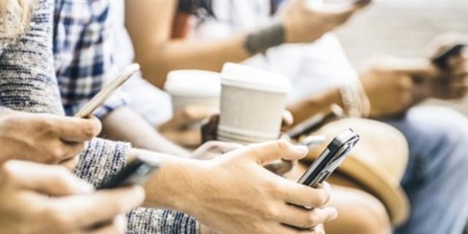 Sosyal medyada 30 bin takipiniz varsa mehursunuz'