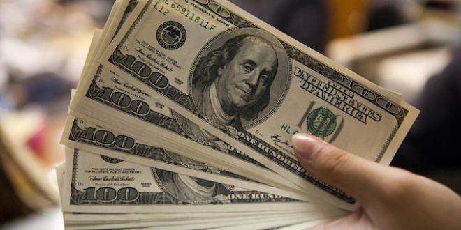 Dolar yeniden 5.70'in altında