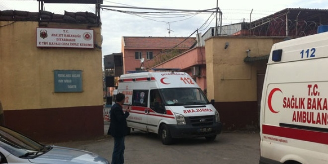 Gümrük memurunun katil zanlısı kendini astı