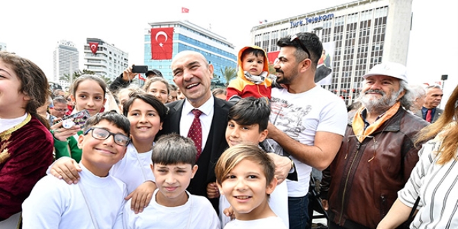 Yavaş'tan sonra Soyer de 'fotoğraflarımı asmayın' dedi
