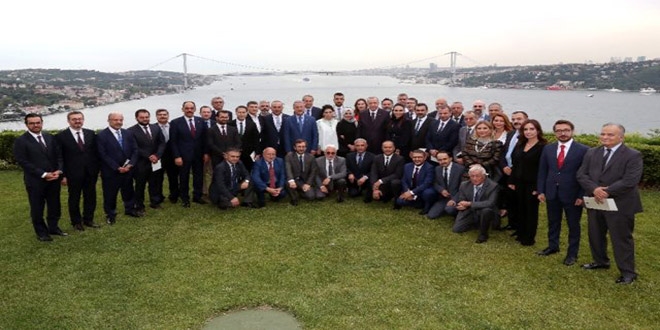 Erdoğan genel yayın yönetmenleriyle bir araya geldi