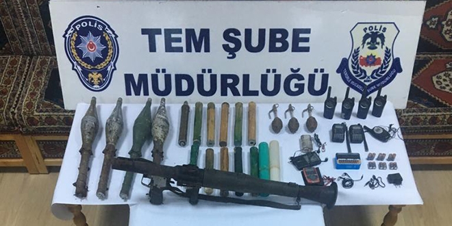 Siirt'te teröristlere ait silahlar ve mühimmat ele geçirildi