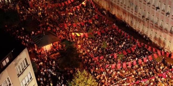 Balıkesir'de 15 Temmuz nöbetinde şehitler anıldı