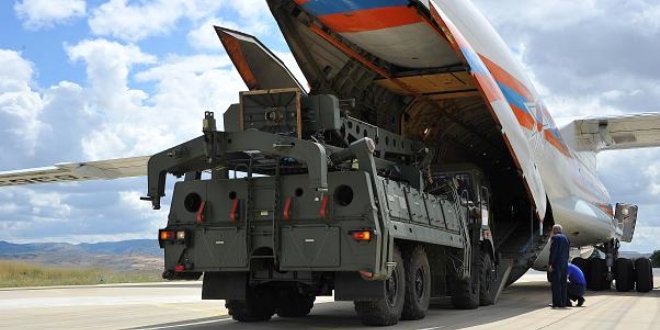 S-400 sevkiyat kapsamnda 10'uncu uak Mrted'e indi