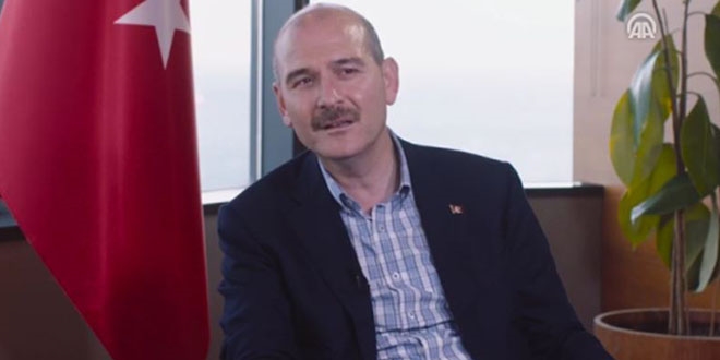Soylu, Türk Polis Teşkilatı için türkü söyledi