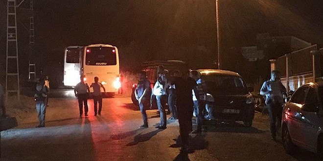 Hatay'da izinsiz konsere polis mdahalesi