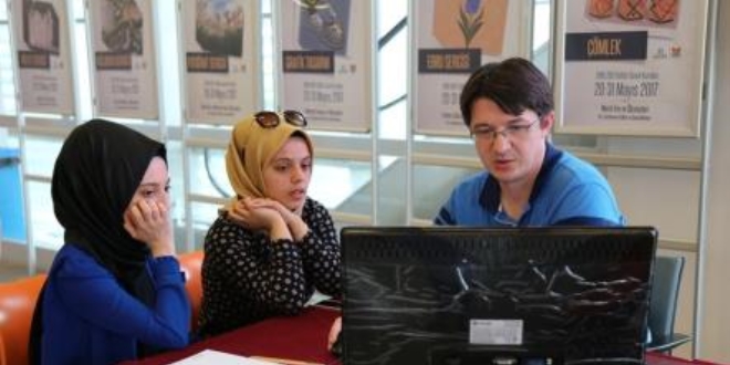 Üniversite adaylarına eğitimciler rehberlik edecek