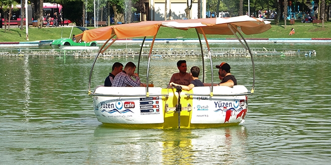 Bu kafe yüzüyor