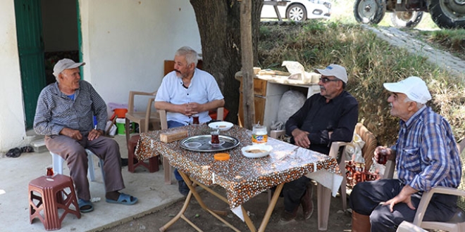 Bu mahallede 40 yaşın altında kimse yok