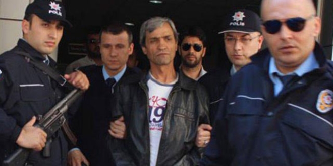 Cinayet sanığının sorusuna, hakimden ders gibi cevap
