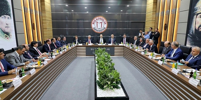 Türkiye'nin yüksek öğretimi masaya yatırıldı