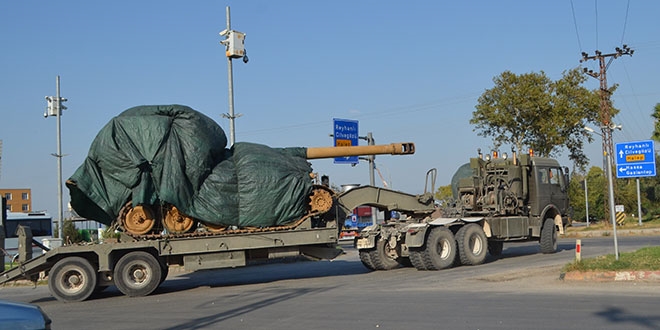 Suriye sınırına tank takviyesi