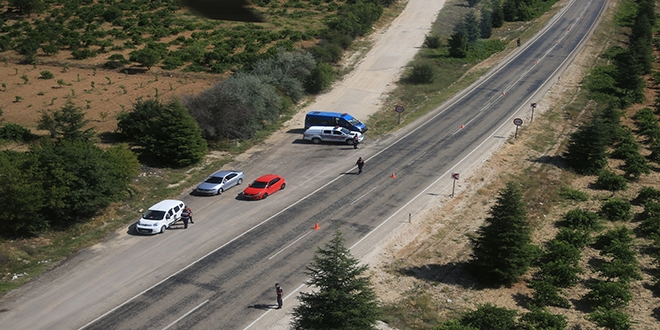 Kasksız motosiklet sürücülerine ceza bu sefer havadan geldi