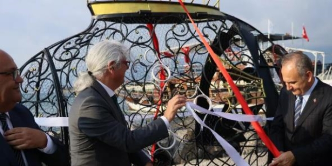İskenderun körfezinde 'Çevreci Balıklar Sahili Temizliyor' projesi hayata geçti