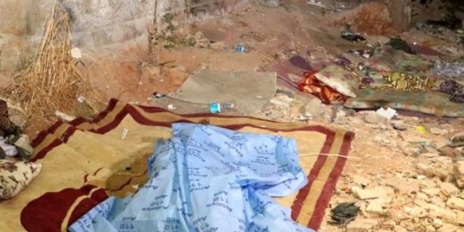 Sokaktaki yatağında ölü bulundu, cebinden 2,5 lira çıktı