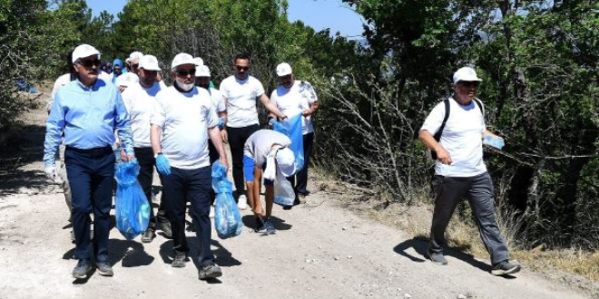 Vali, Belediye Başkanı ve vatandaştan çevre temizliği
