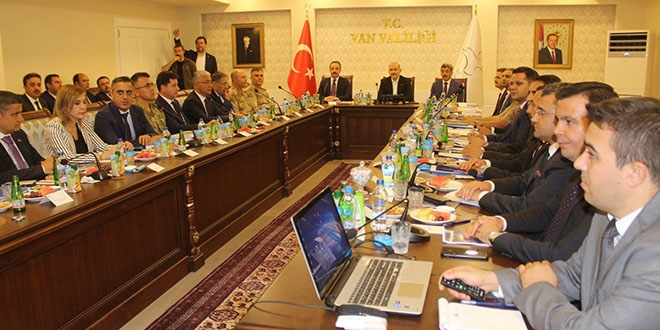 Bakan Soylu, güvenlik toplantısına katıldı
