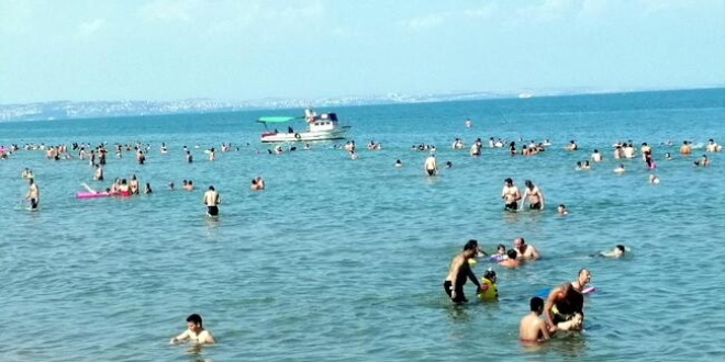 Tekirdağ'ın mavi bayraklı plajları doldu