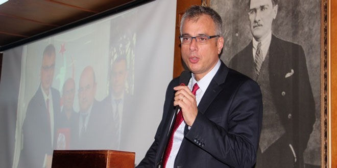 '�ocuklar i�in hastane okullar� olu�turmaya �al���yoruz'