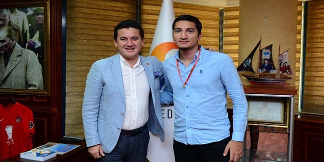 YKS Sözel Türkiye Şampiyonu'nun tercihi: Hukuk