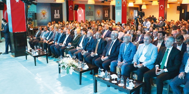 Belediye başkanları uyarıldı: Kibirden uzak durun!
