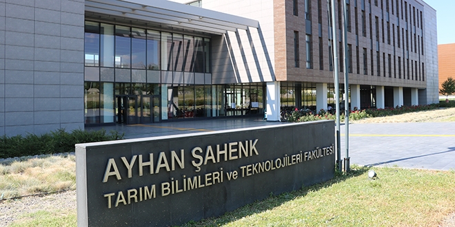 Bu fakülte öğrencilerini bin 350 TL bursla bekliyor