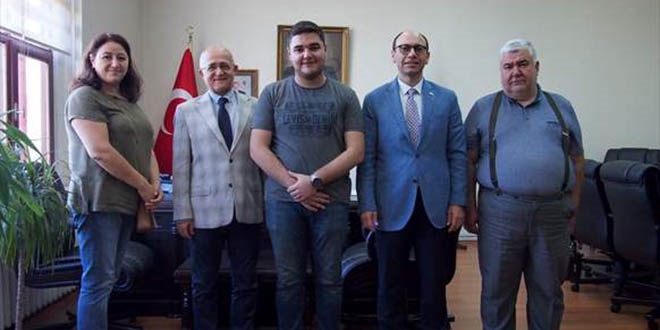 YKS birincisi, Cerrahpaşa Tıp Fakültesi'ni gezdi