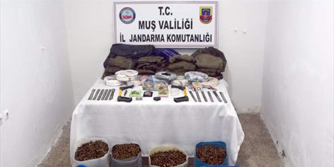 Muş'ta PKK mühimmatı ele geçirildi