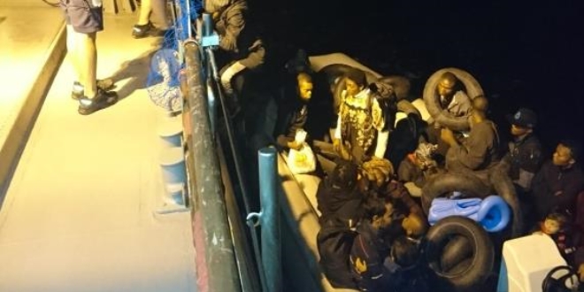 Ayval�k'ta 31 g��men Sahil G�venlik'ten ka�amad�