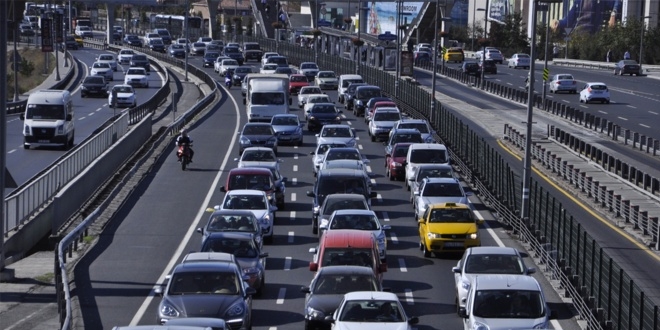 Merkez Bankas�'n�n ihtiyat ak�esinden Karayollar�na 2.5 milyar lira