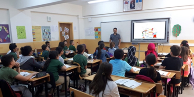 Akran E�itimi ��rencinin ba�ar�s�n� 5 puan art�r�yor