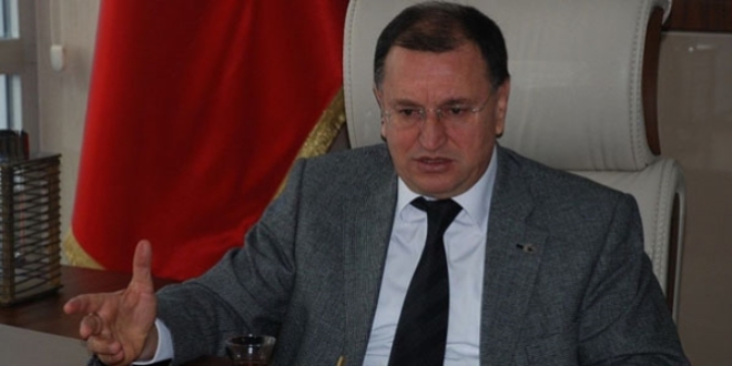Belediye Başkanı: Kardeşim, hak ettiği için müdür oldu