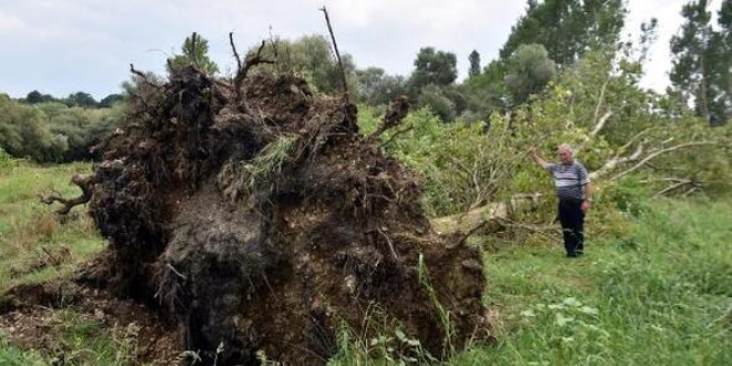 K�rklareli'de hortum hayat� fel� etti