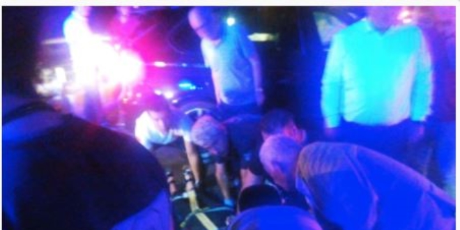 Trafik kazasında yaralılara ilk müdahaleyi, doktor olan belediye başkanı yaptı