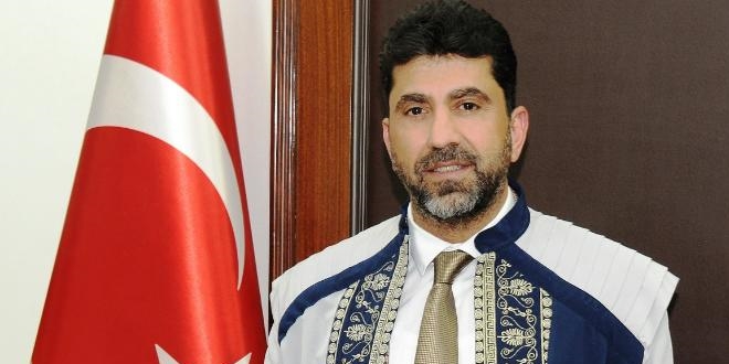 Rektör, tebdili kıyafetle acil servisi de denetlemiş