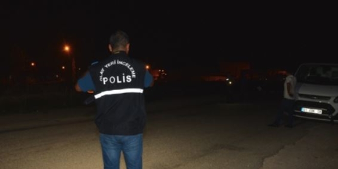 Otomobilin �arp�p ka�t��� mahalle bek�isi a��r yaraland�