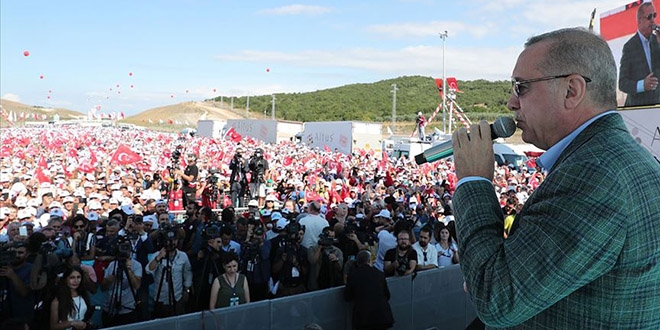 Erdoğan: Merkez Bankası faizleri indirdi, daha da inecek