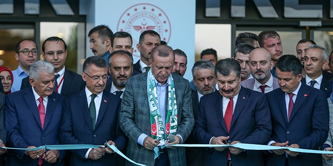 Erdoğan, Bursa Şehir Hastanesini ziyaret etti