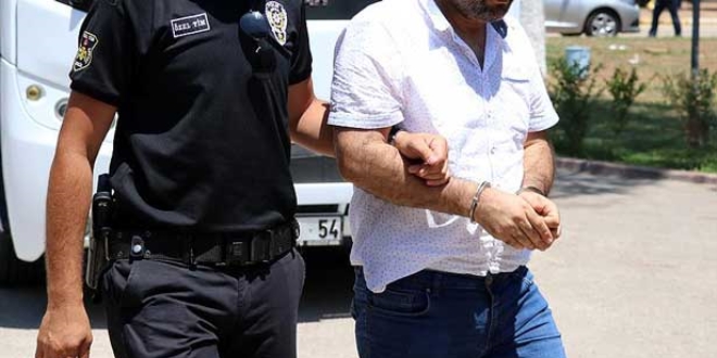 Şırnak'ta 1 doktor ve 3 sağlık görevlisi tutuklandı