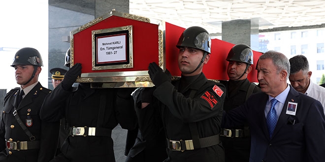 Emekli Tümgeneral son yolculuğuna uğurlandı