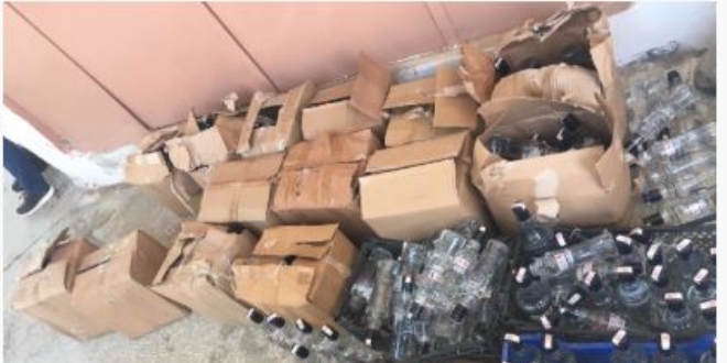 İzmir'de 361 şişe sahte içki ele geçirildi