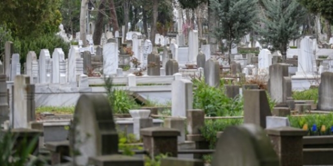 İstanbul'da en pahalı mezar yeri 30 bin lira