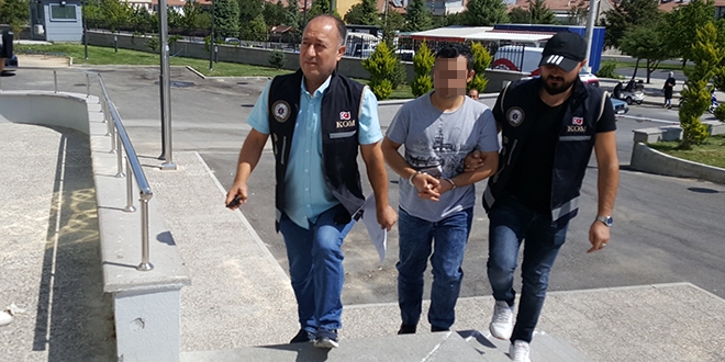 ByLock'tan aranan mahrem imam tutuklandı