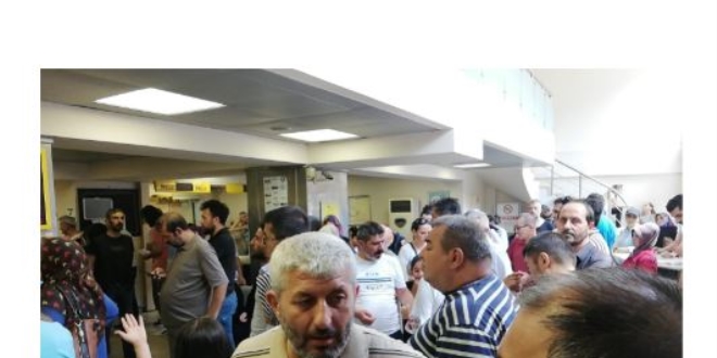 İnegöl'de vatandaşlar Ptt kuyruklarından şikayetçi