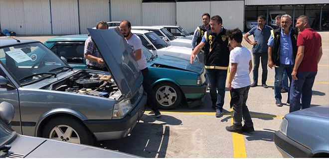 Oto hırsızlığı şüphelilerine operasyon: 2 tutuklama