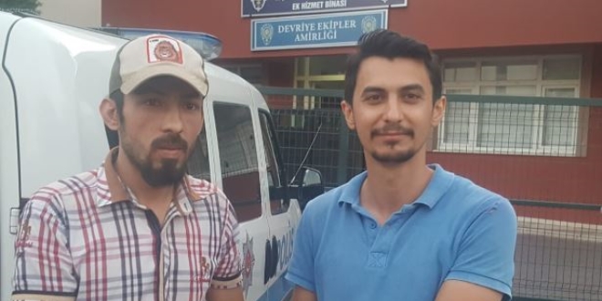 Suriyeli Musa, bulduğu cüzdanı sahibine teslim etti